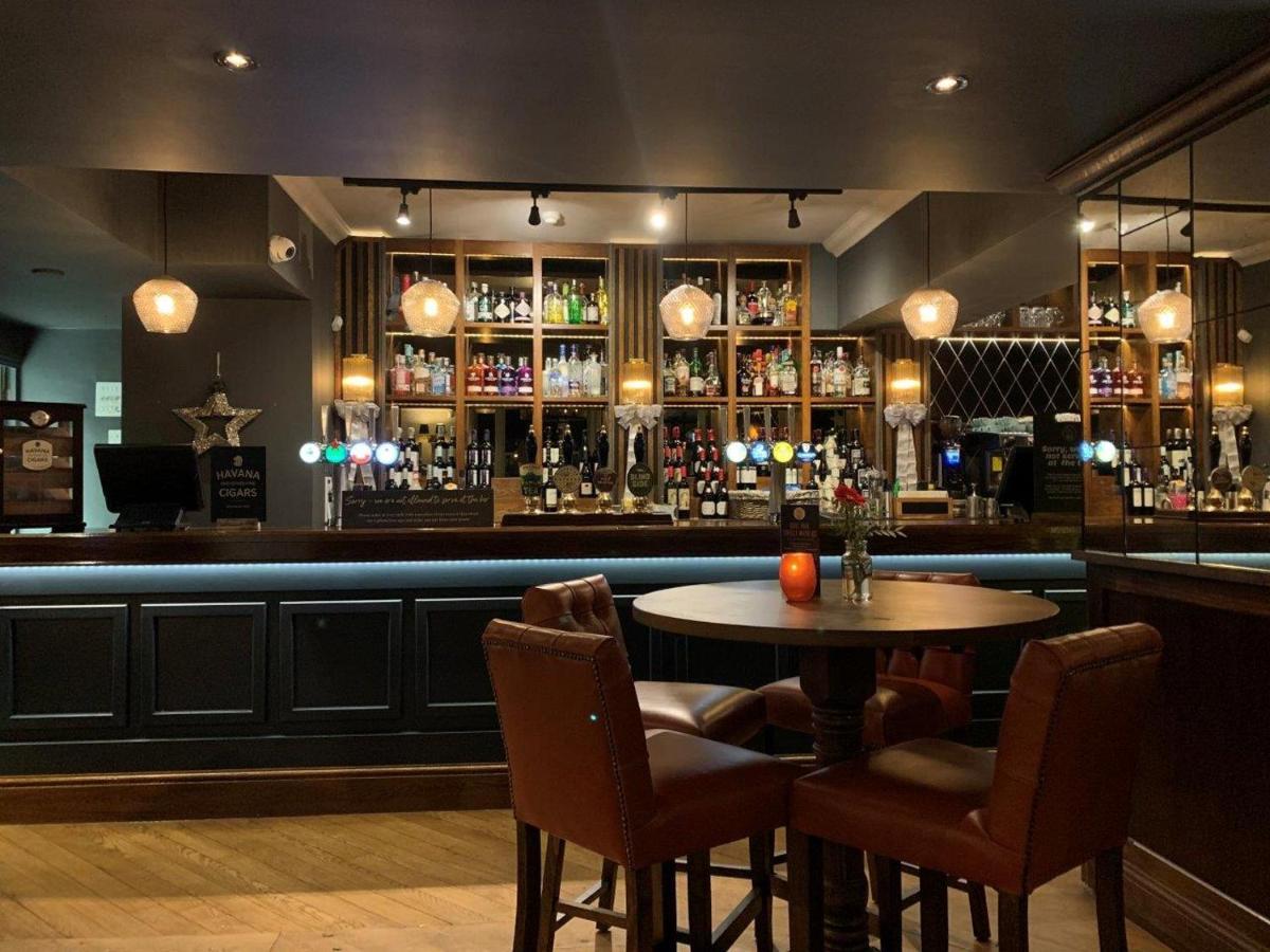 Harper'S Steakhouse With Rooms, Haslemere Kültér fotó