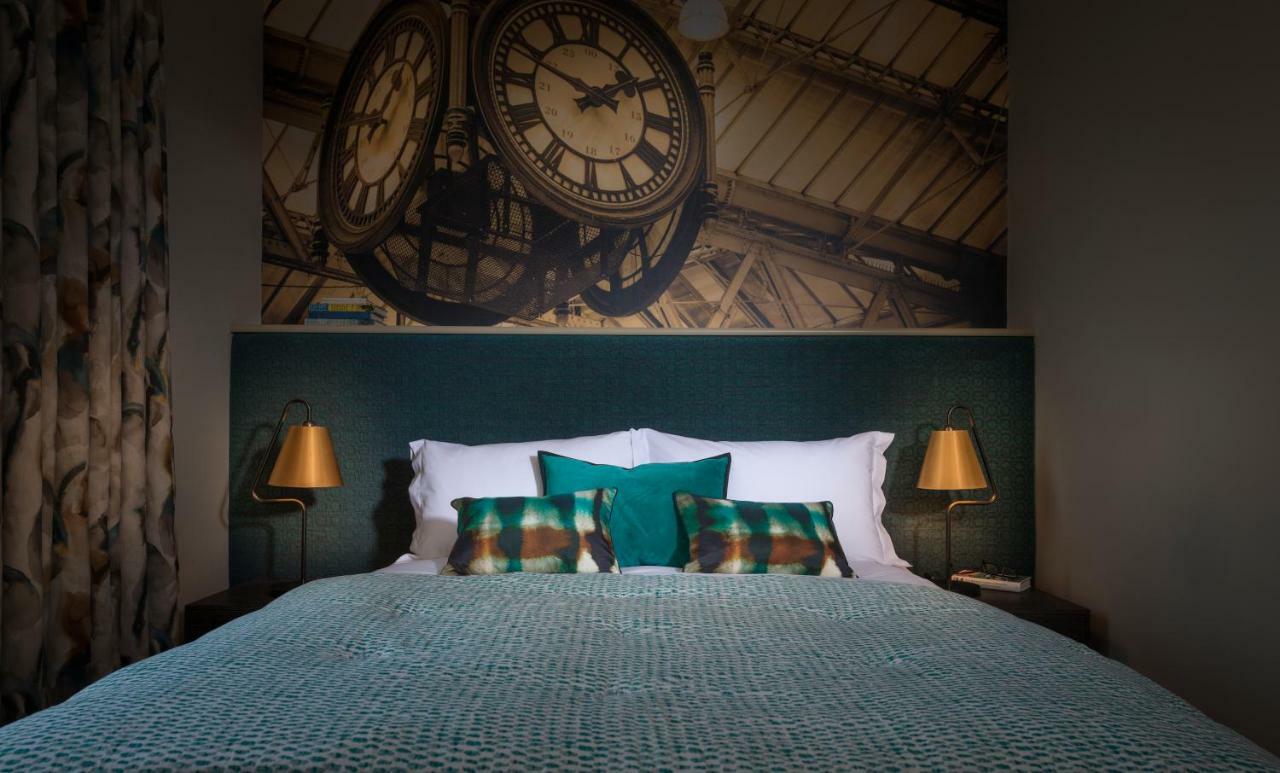 Harper'S Steakhouse With Rooms, Haslemere Kültér fotó